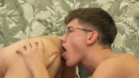 Billy & Oscar in the BelAmi Freshmen scene